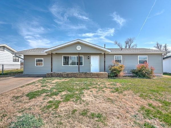 807 N 14th Street , Rogers, AR 72756