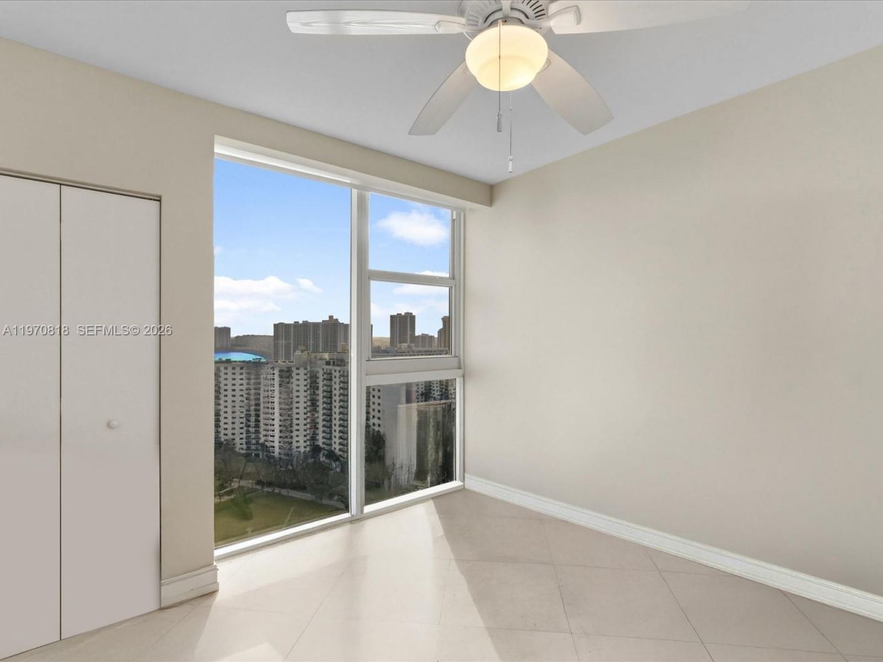19333 Collins Ave , Unit 2304, Sunny Isles Beach, FL 33160 Photo
