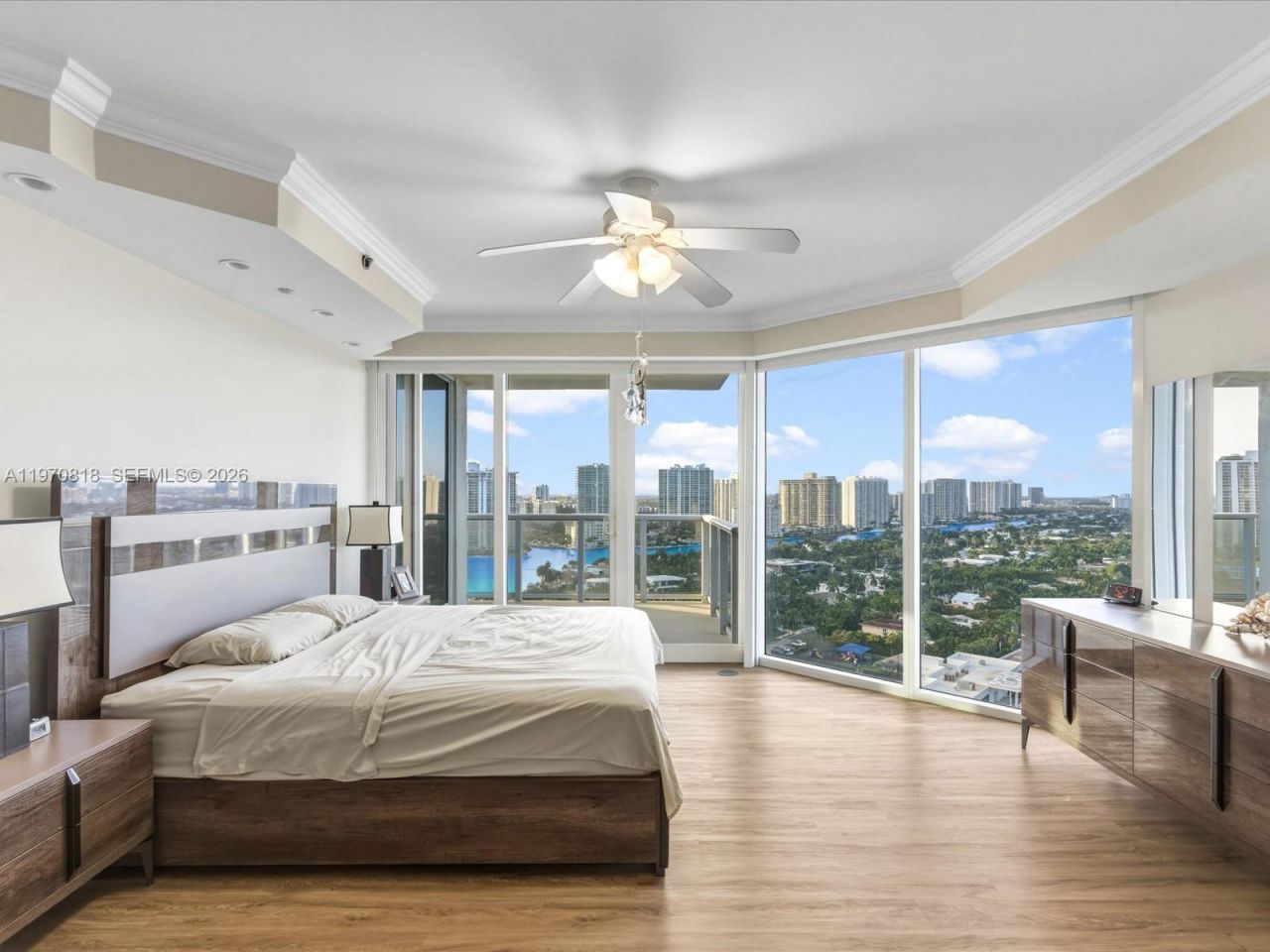 19333 Collins Ave , Unit 2304, Sunny Isles Beach, FL 33160 Photo
