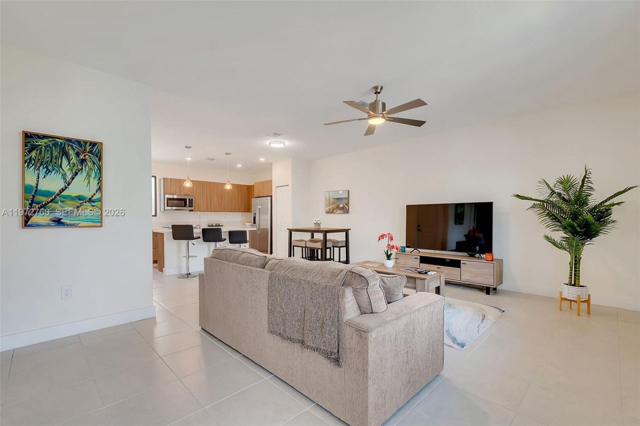 4652 NW 83rd Ave , Doral, FL 33166 Photo