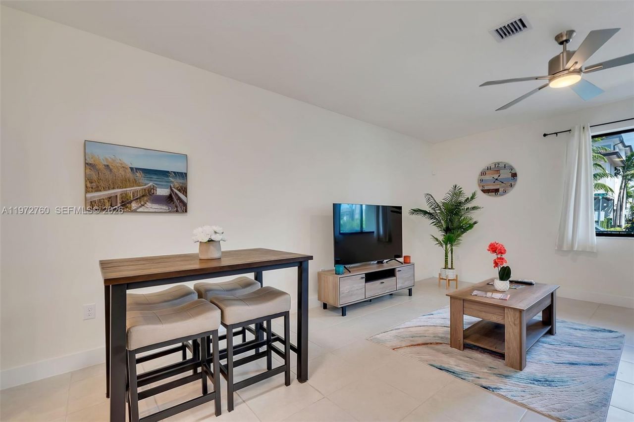 4652 NW 83rd Ave , Doral, FL 33166 Photo