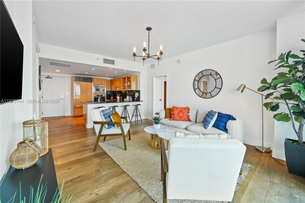 6799 Collins Ave , Unit 1506, Miami Beach, FL 33141 Photo