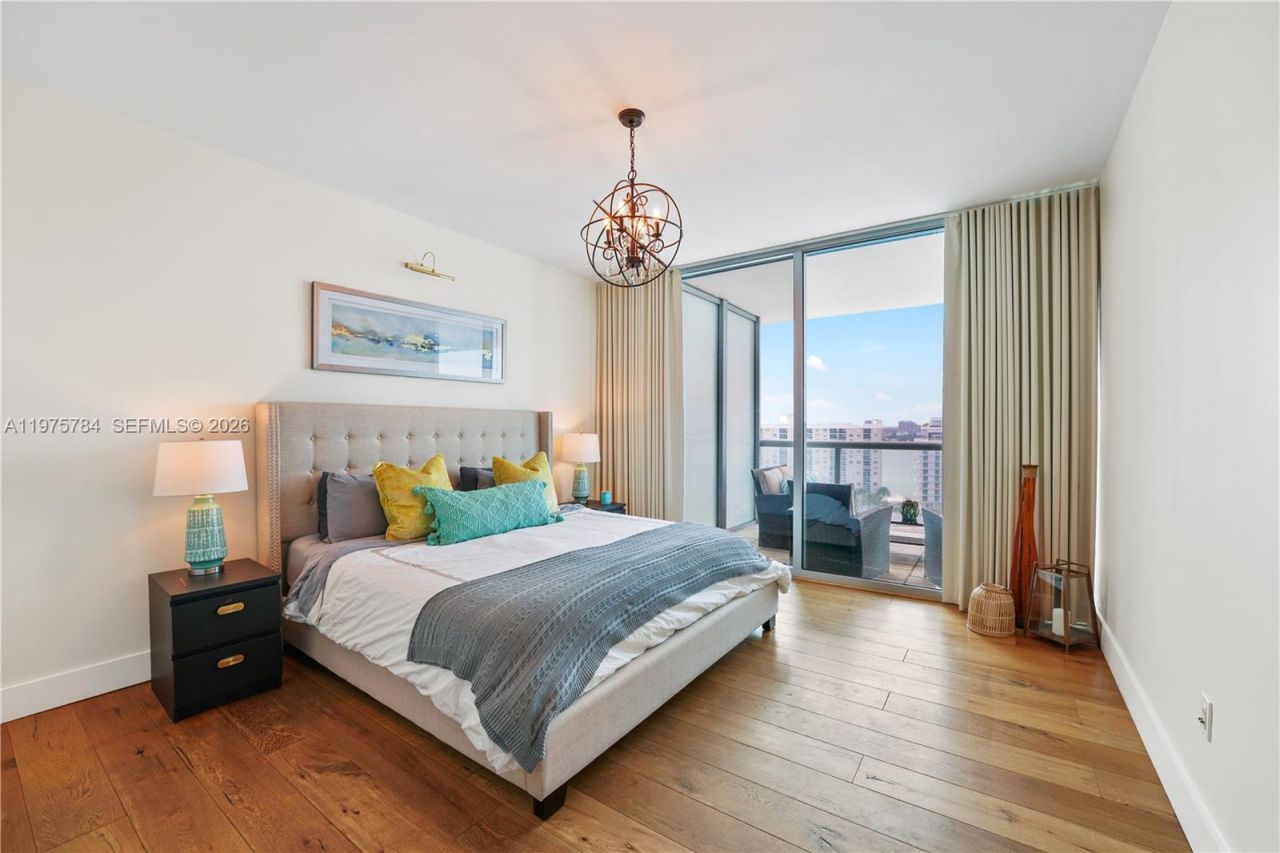 6799 Collins Ave , Unit 1506, Miami Beach, FL 33141 Photo