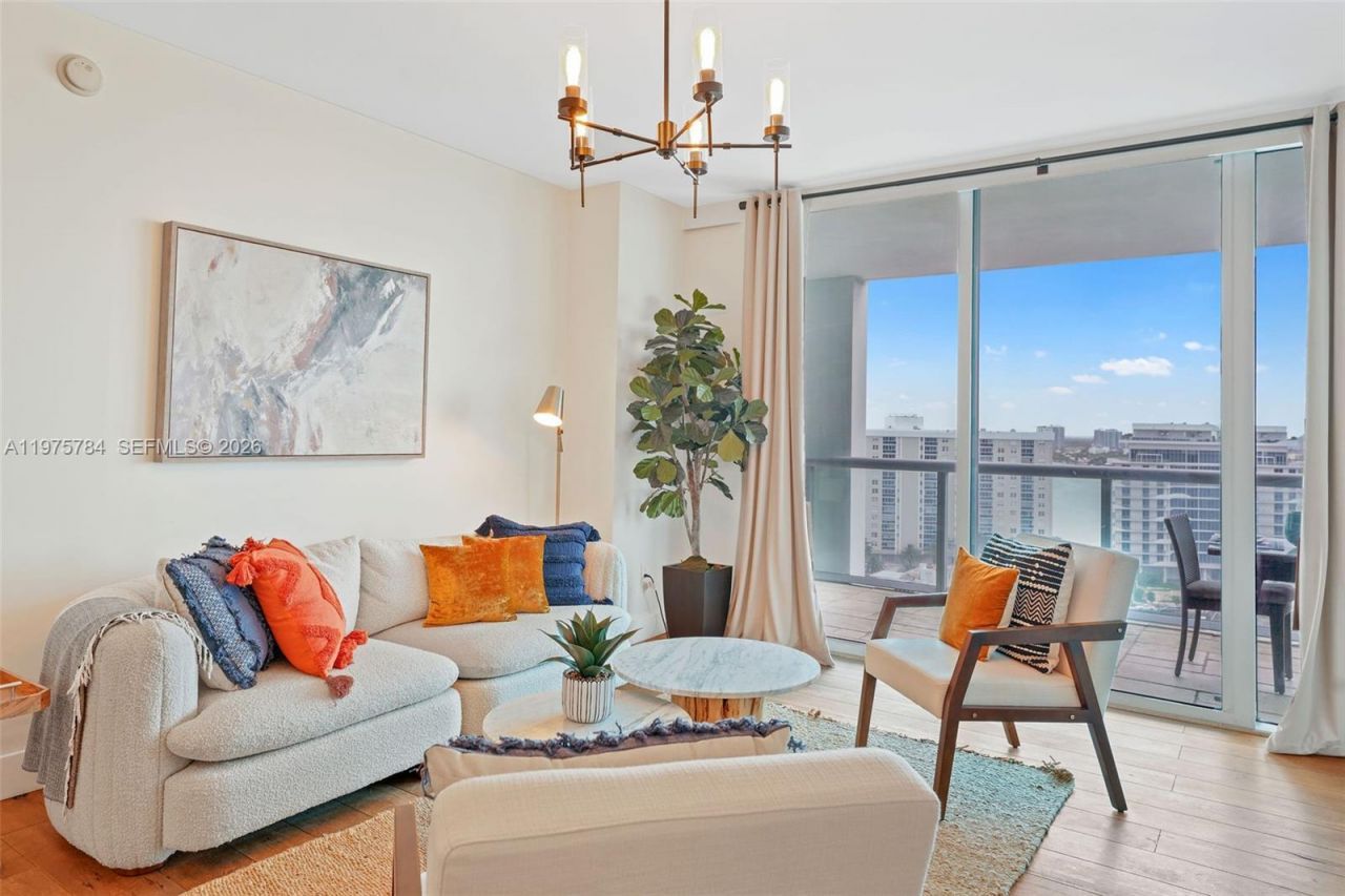 6799 Collins Ave , Unit 1506, Miami Beach, FL 33141 Photo
