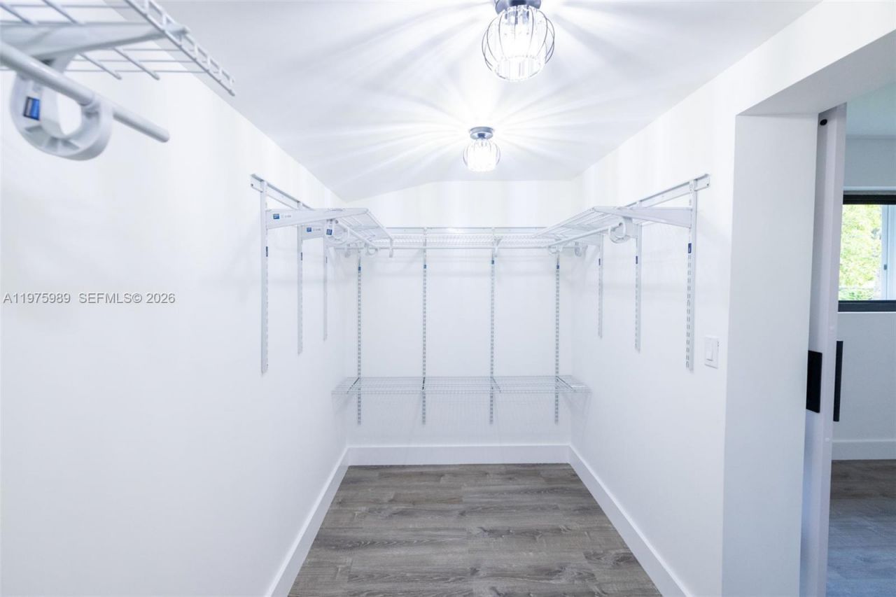 3401 SW 17th St, Unit 3401, Miami, FL 33145 Photo