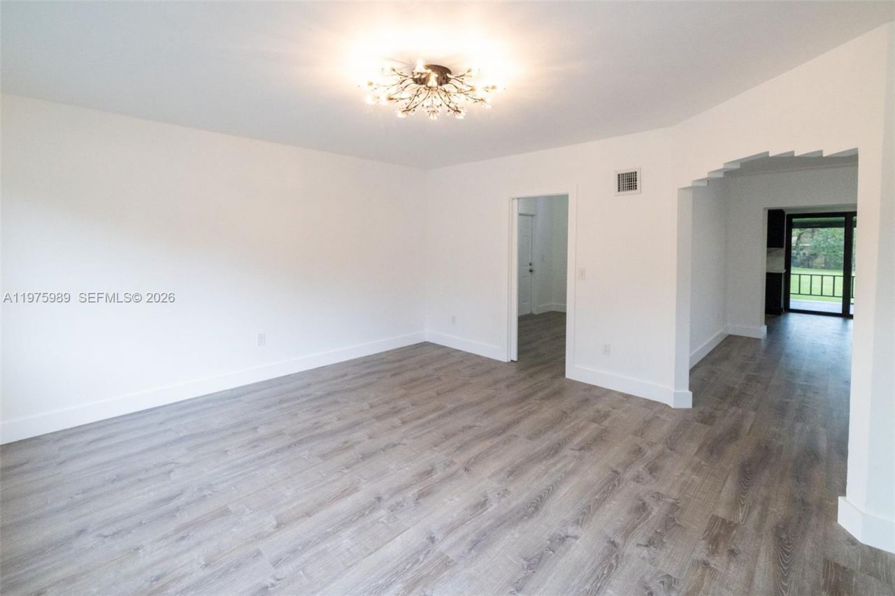 3401 SW 17th St, Unit 3401, Miami, FL 33145 Photo