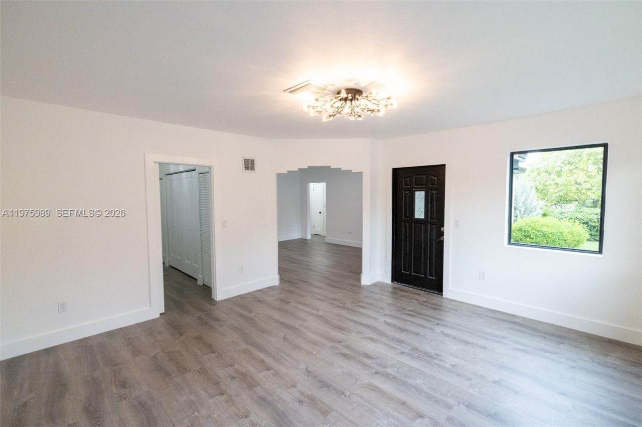 3401 SW 17th St, Unit 3401, Miami, FL 33145 Photo