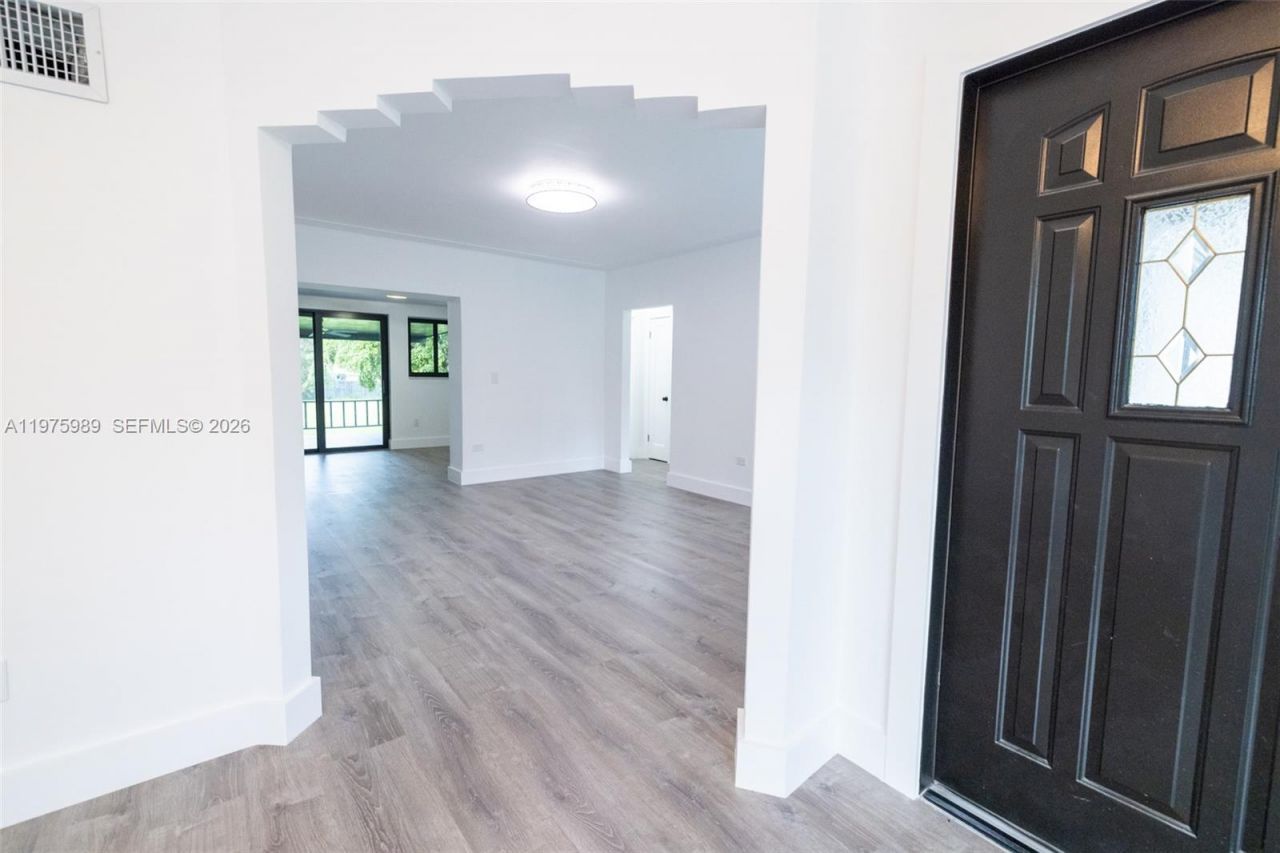 3401 SW 17th St, Unit 3401, Miami, FL 33145 Photo