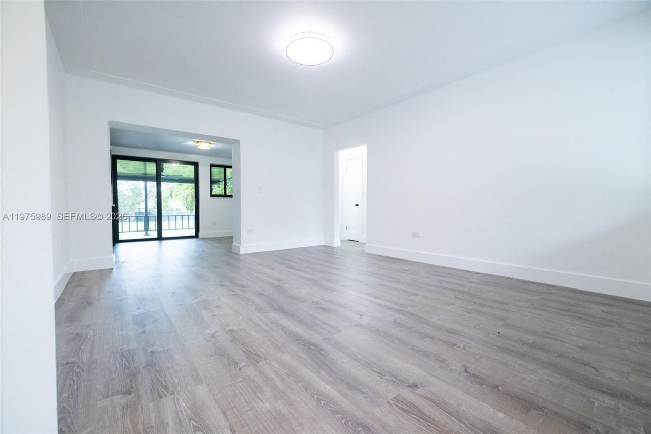 3401 SW 17th St, Unit 3401, Miami, FL 33145 Photo