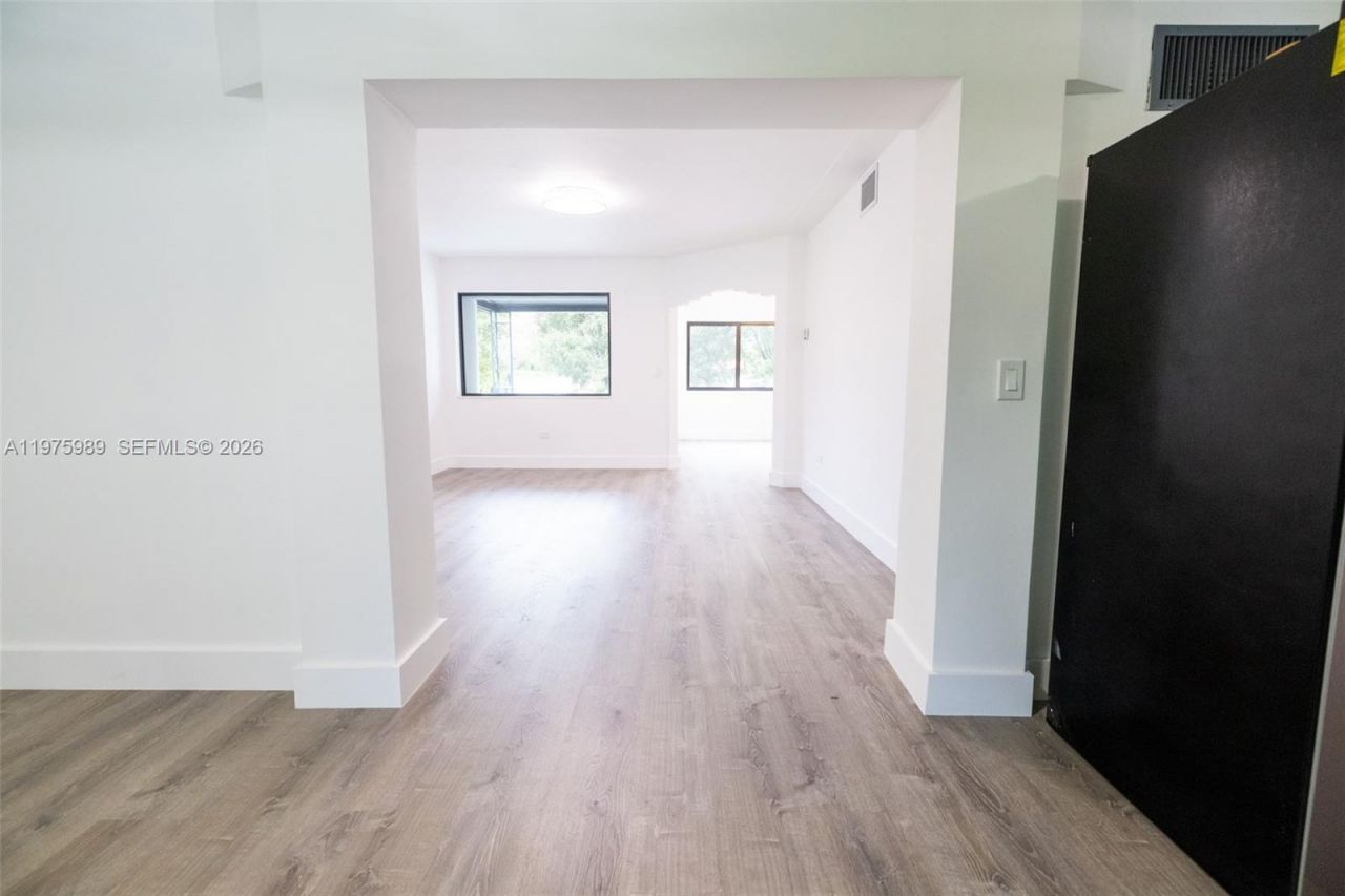 3401 SW 17th St, Unit 3401, Miami, FL 33145 Photo