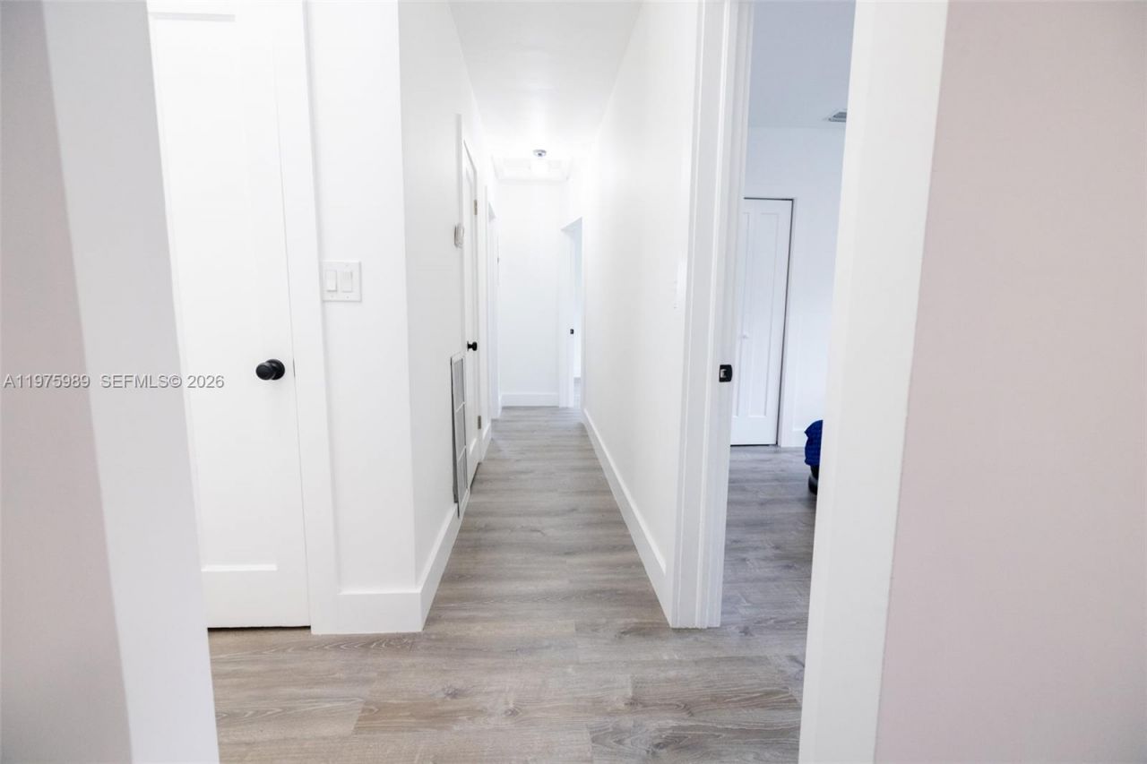 3401 SW 17th St, Unit 3401, Miami, FL 33145 Photo