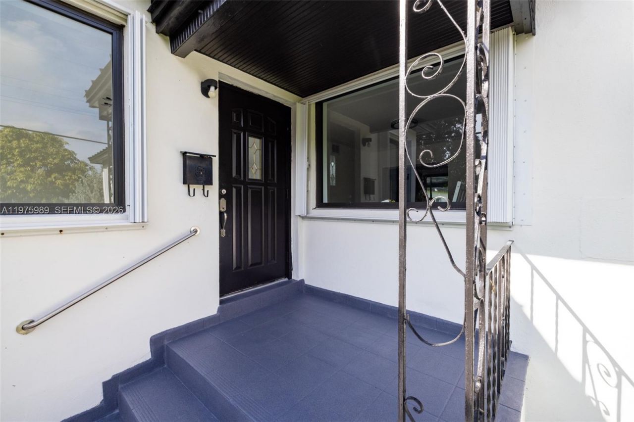 3401 SW 17th St, Unit 3401, Miami, FL 33145 Photo