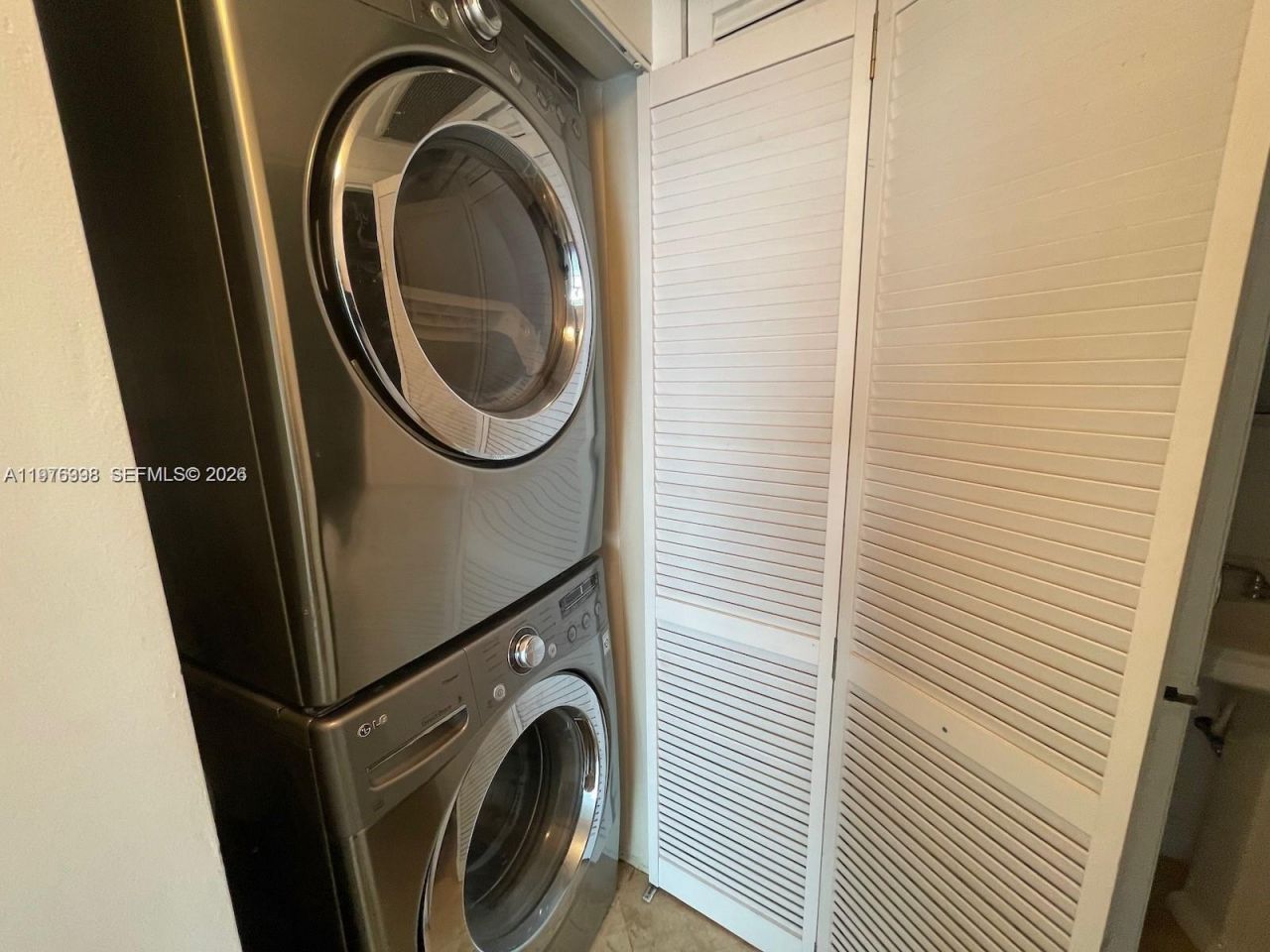 2451 Brickell Ave , Unit 18F, Miami, FL 33129 Photo