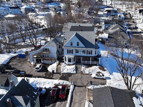 499 Haverhill St, Lawrence, MA 01841