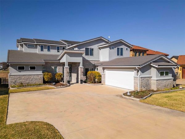 106 Blue Heron DR , Kingsland, TX 78639