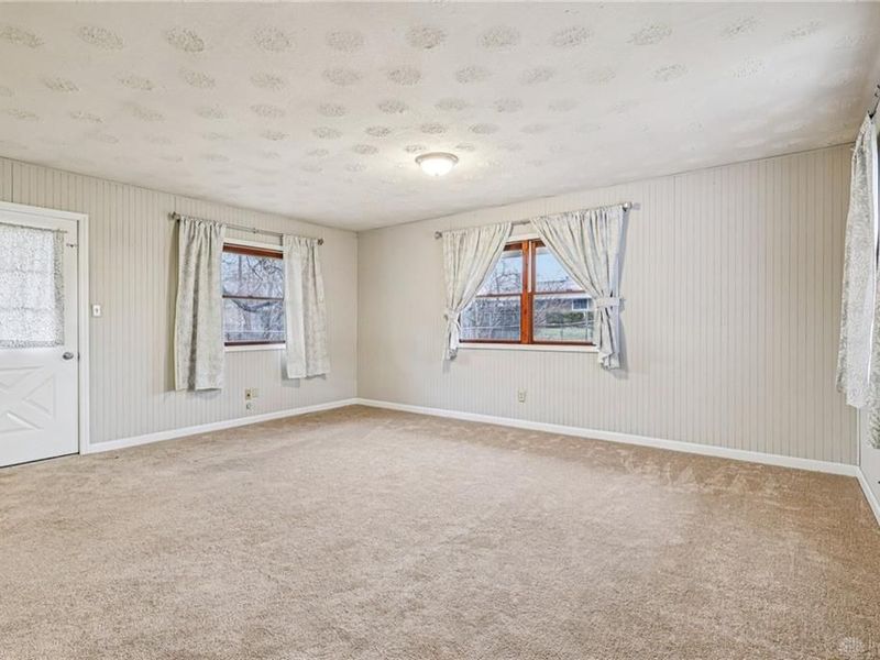 490 W Market Street, Springboro, OH 45066 Photo 11