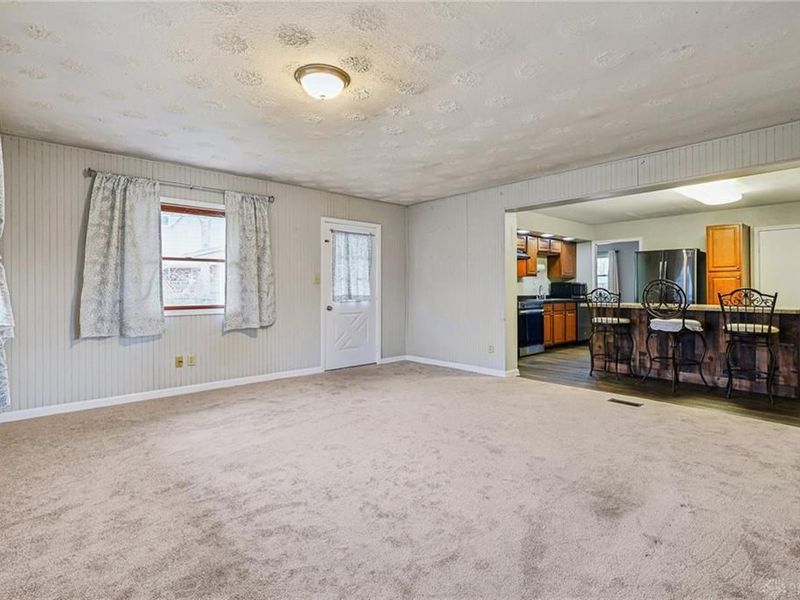 490 W Market Street, Springboro, OH 45066 Photo 12