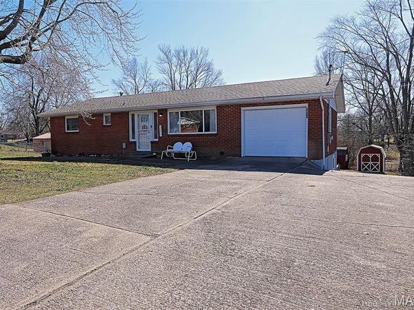 5211 State Highway 72, Jackson, MO 63755