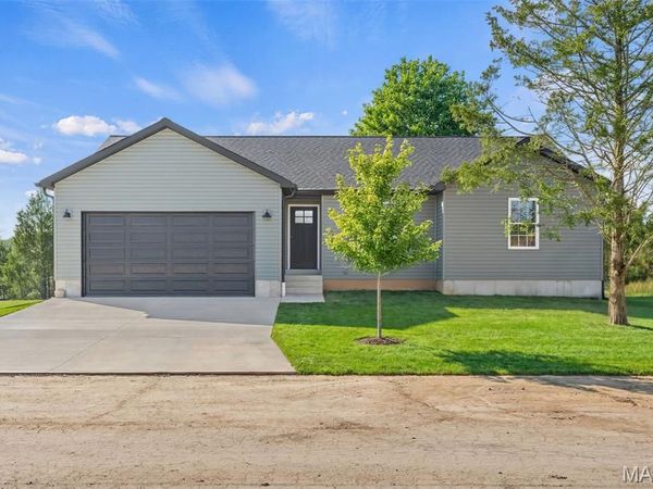 3603 Central Avenue, Catawissa, MO 63015