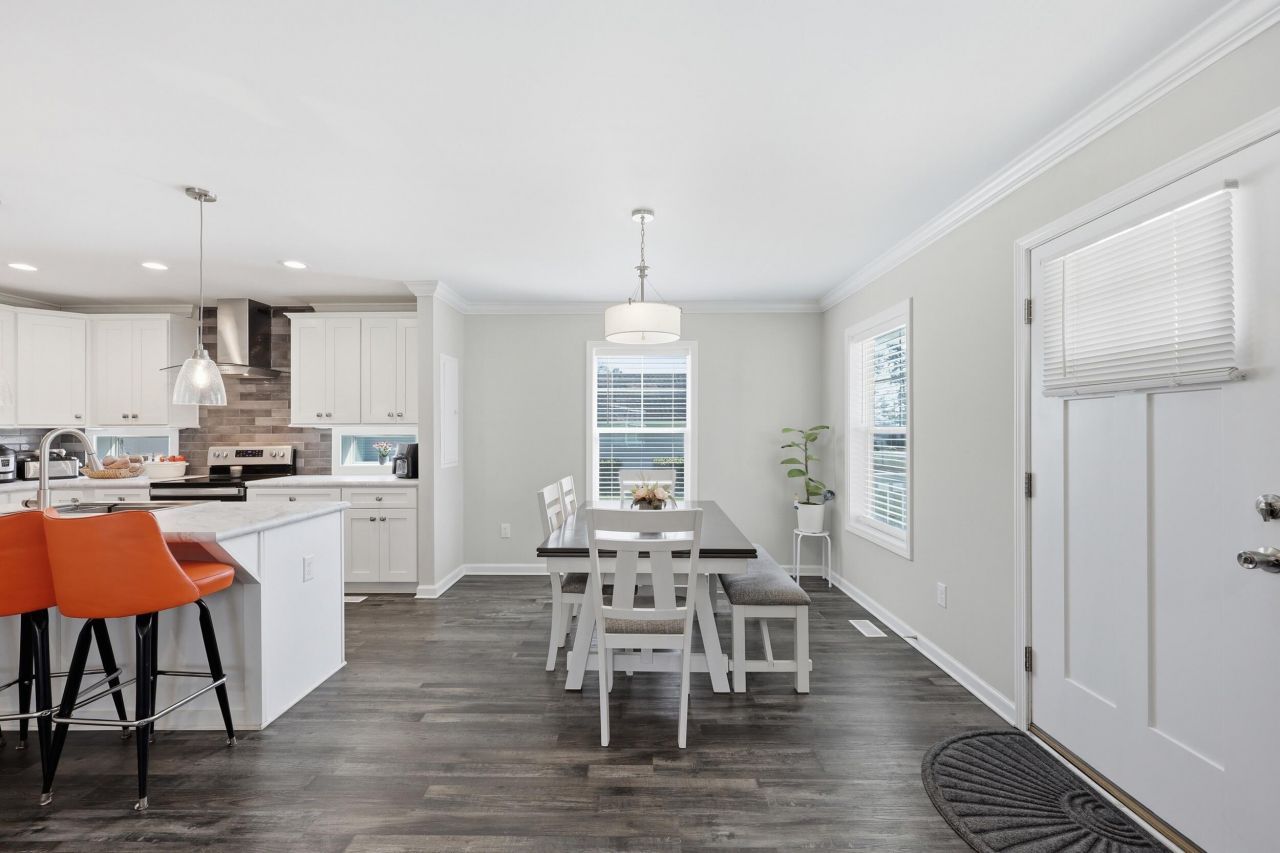 156 Willow Court Photo 8