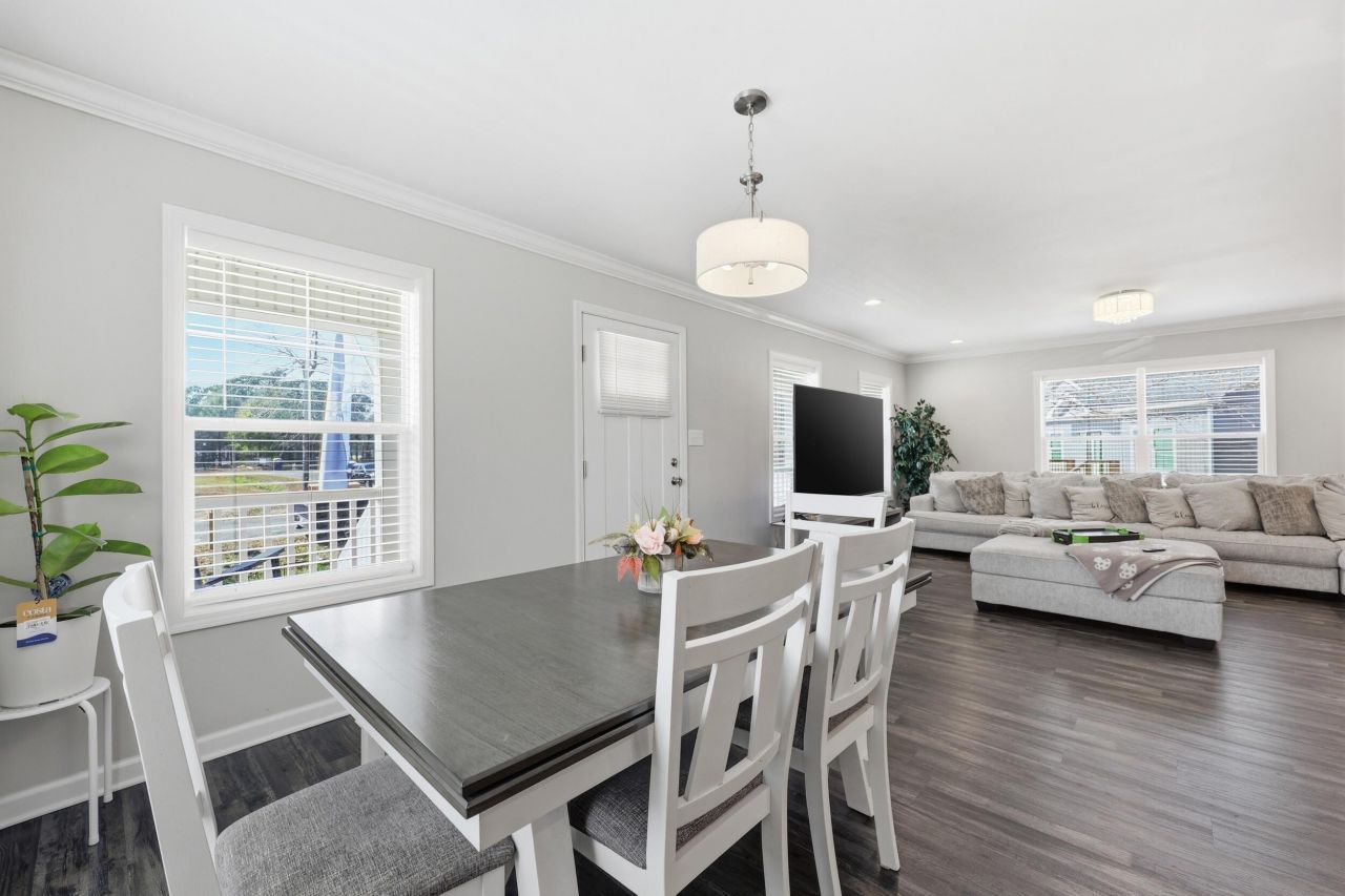 156 Willow Court Photo 9