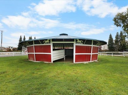 9467 Bond Rd, Elk Grove, CA 95624 Photo