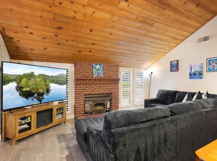 9467 Bond Rd, Elk Grove, CA 95624 Photo