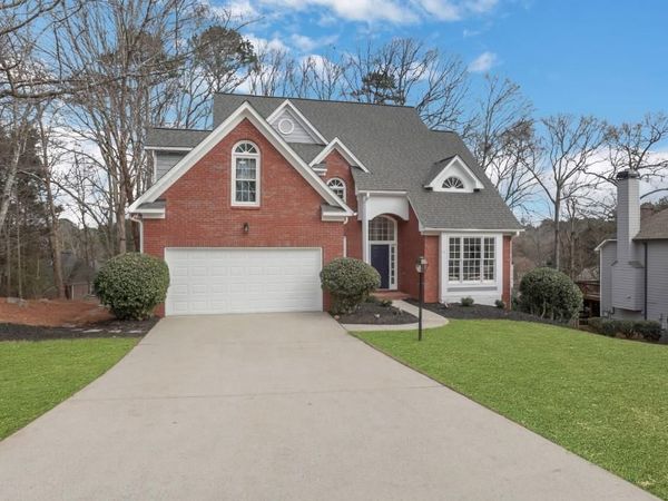 6085 Grand View Way , Suwanee, GA 30024
