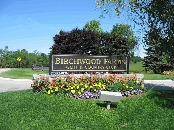 2807 Greenbriar, Harbor Springs, MI 49740