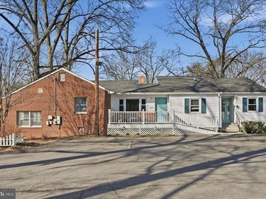 8904 YORKSHIRE LANE, MANASSAS, VA 20111