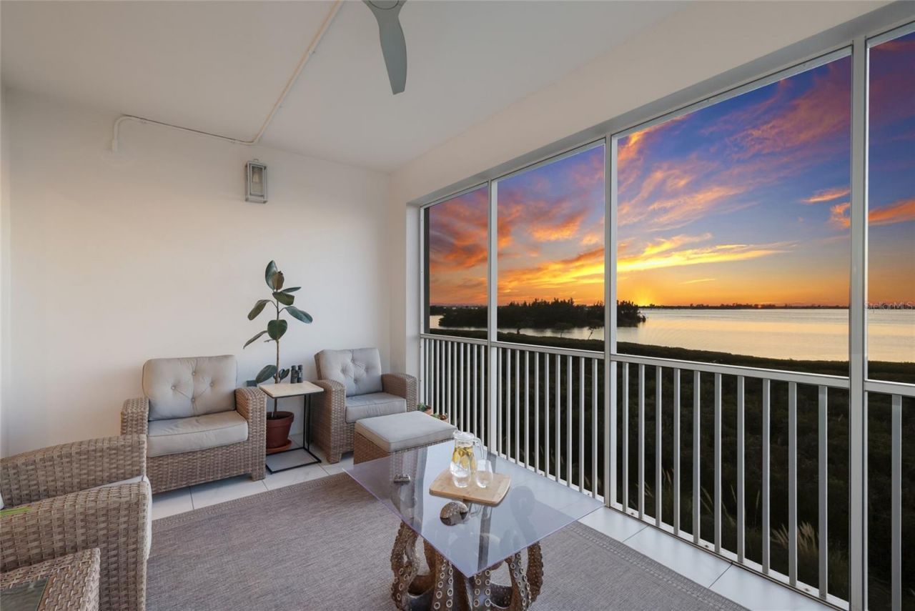 376 Aruba Circle, Unit 203, Bradenton, FL 34209 Photo