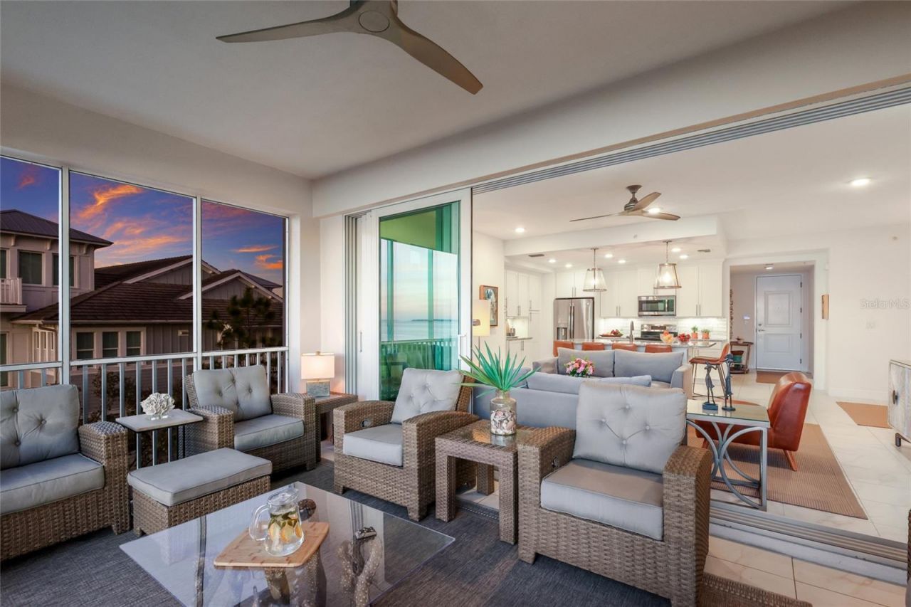 376 Aruba Circle, Unit 203, Bradenton, FL 34209 Photo