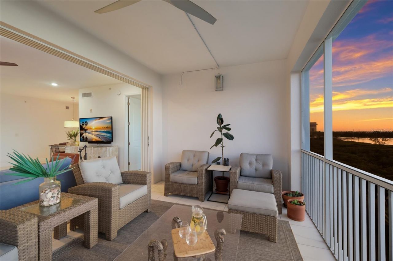 376 Aruba Circle, Unit 203, Bradenton, FL 34209 Photo