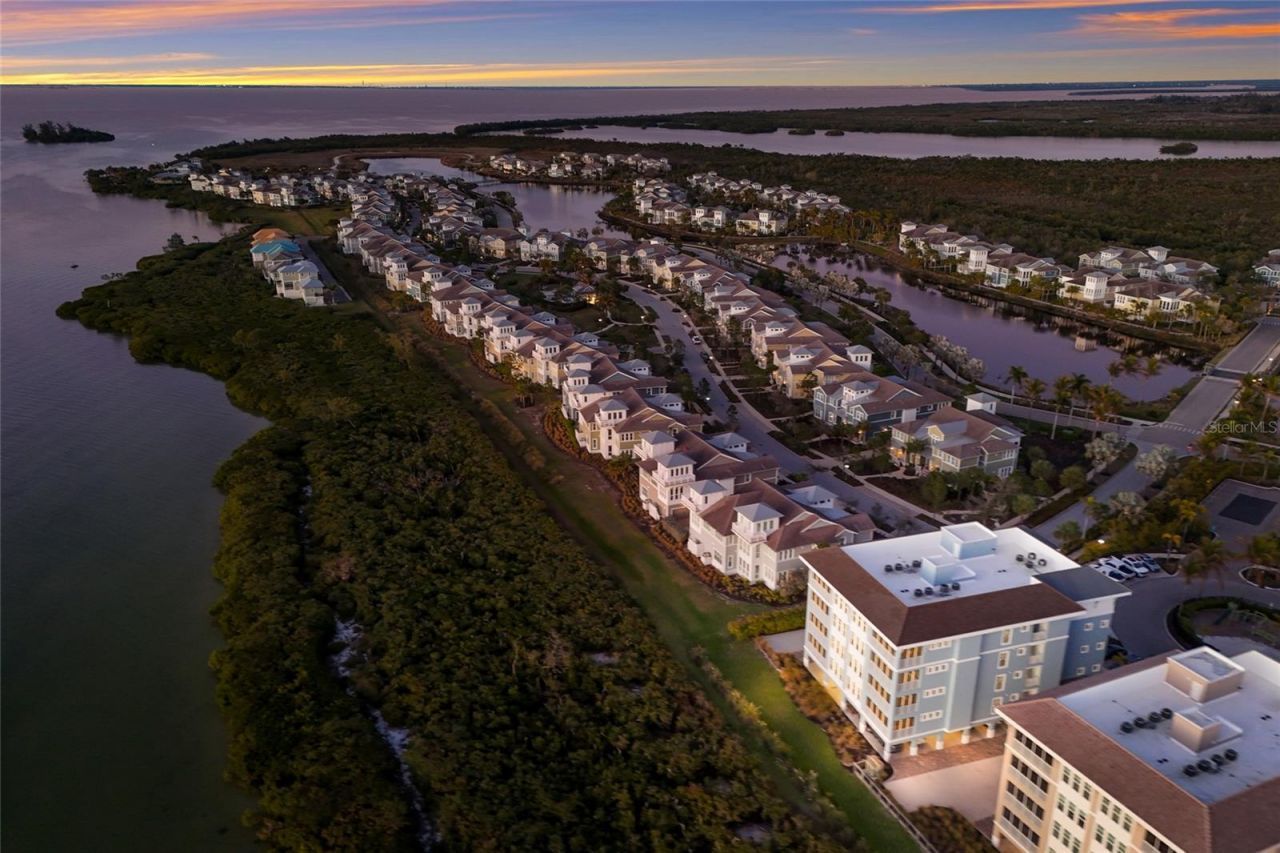 376 Aruba Circle, Unit 203, Bradenton, FL 34209 Photo