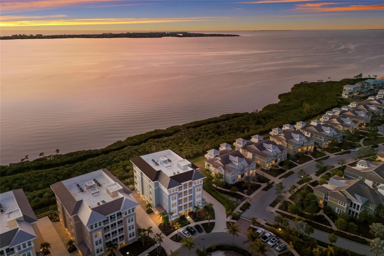 376 Aruba Circle, Unit 203, Bradenton, FL 34209 Photo