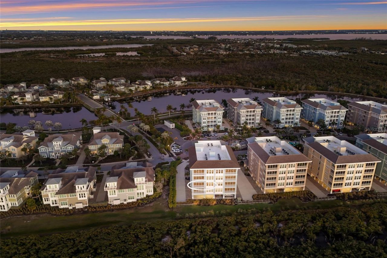 376 Aruba Circle, Unit 203, Bradenton, FL 34209 Photo