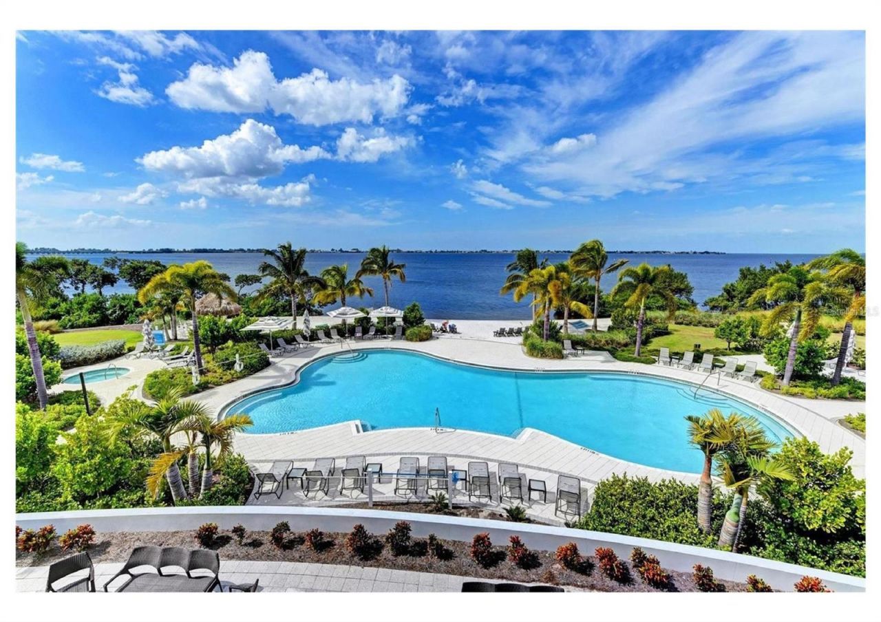 376 Aruba Circle, Unit 203, Bradenton, FL 34209 Photo