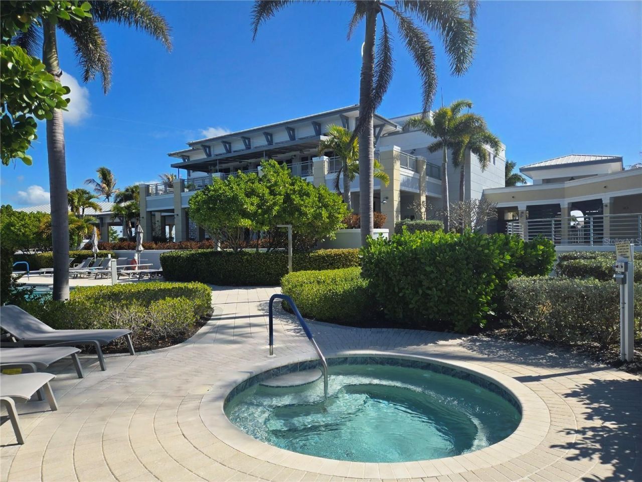 376 Aruba Circle, Unit 203, Bradenton, FL 34209 Photo