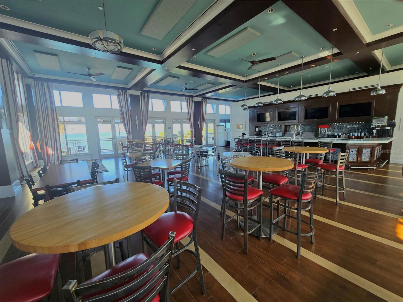 376 Aruba Circle, Unit 203, Bradenton, FL 34209 Photo