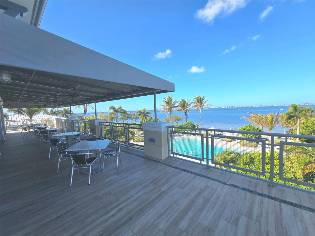 376 Aruba Circle, Unit 203, Bradenton, FL 34209 Photo