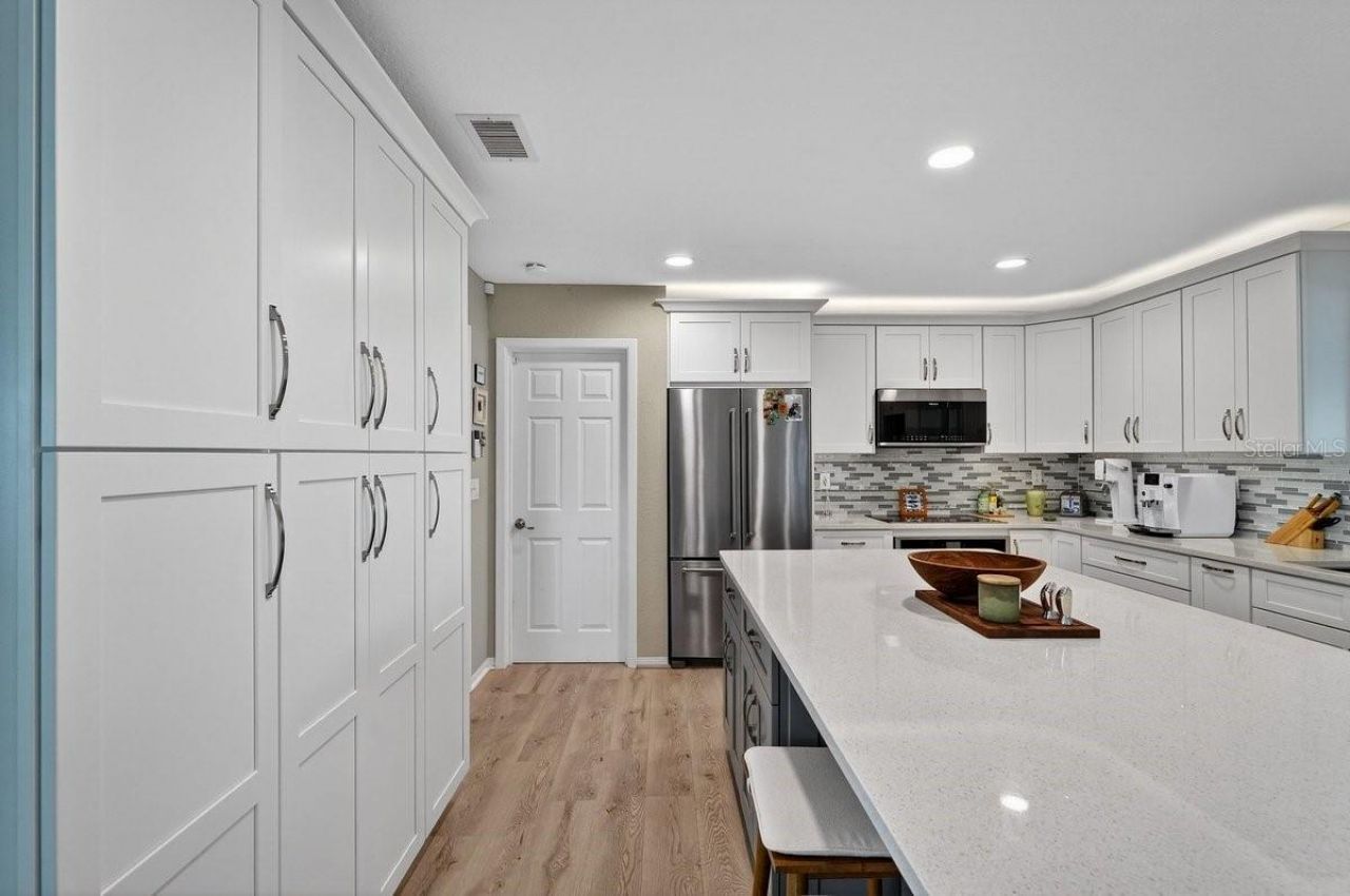 687 John Anderson Drive, Ormond Beach, FL 32176 Photo