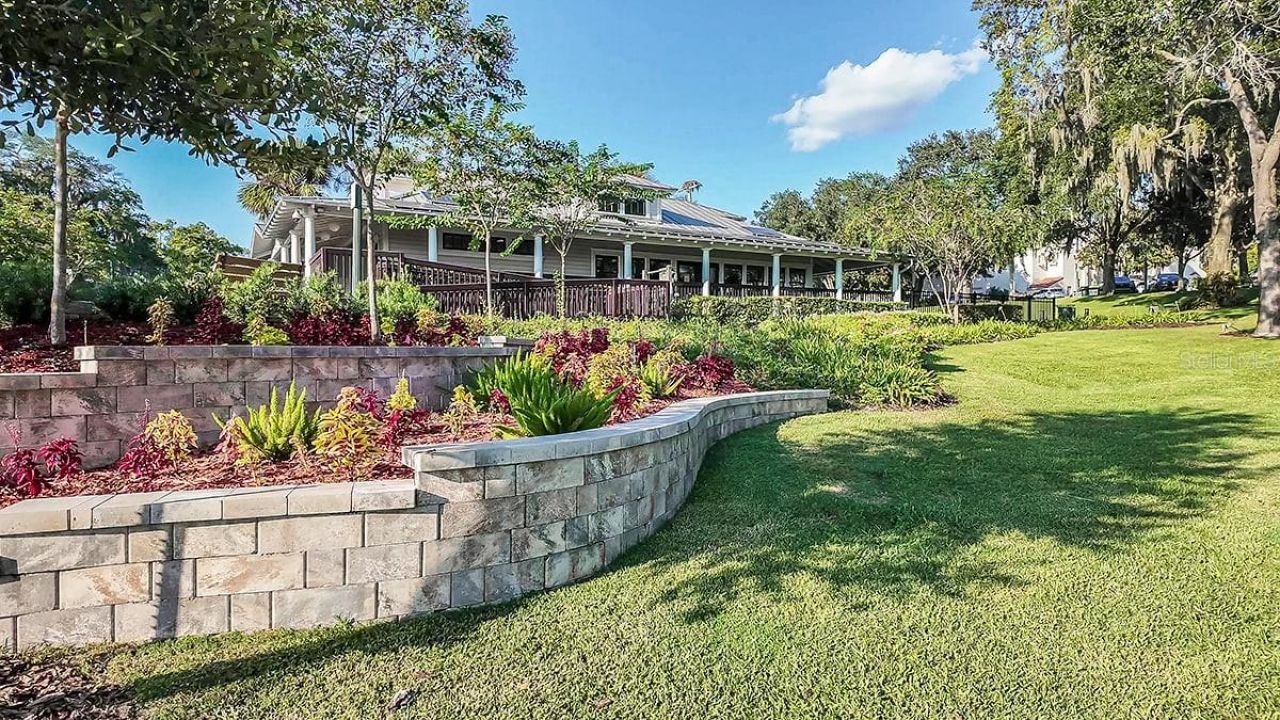 690 Gladstone Way , Mount Dora, FL 32757 Photo