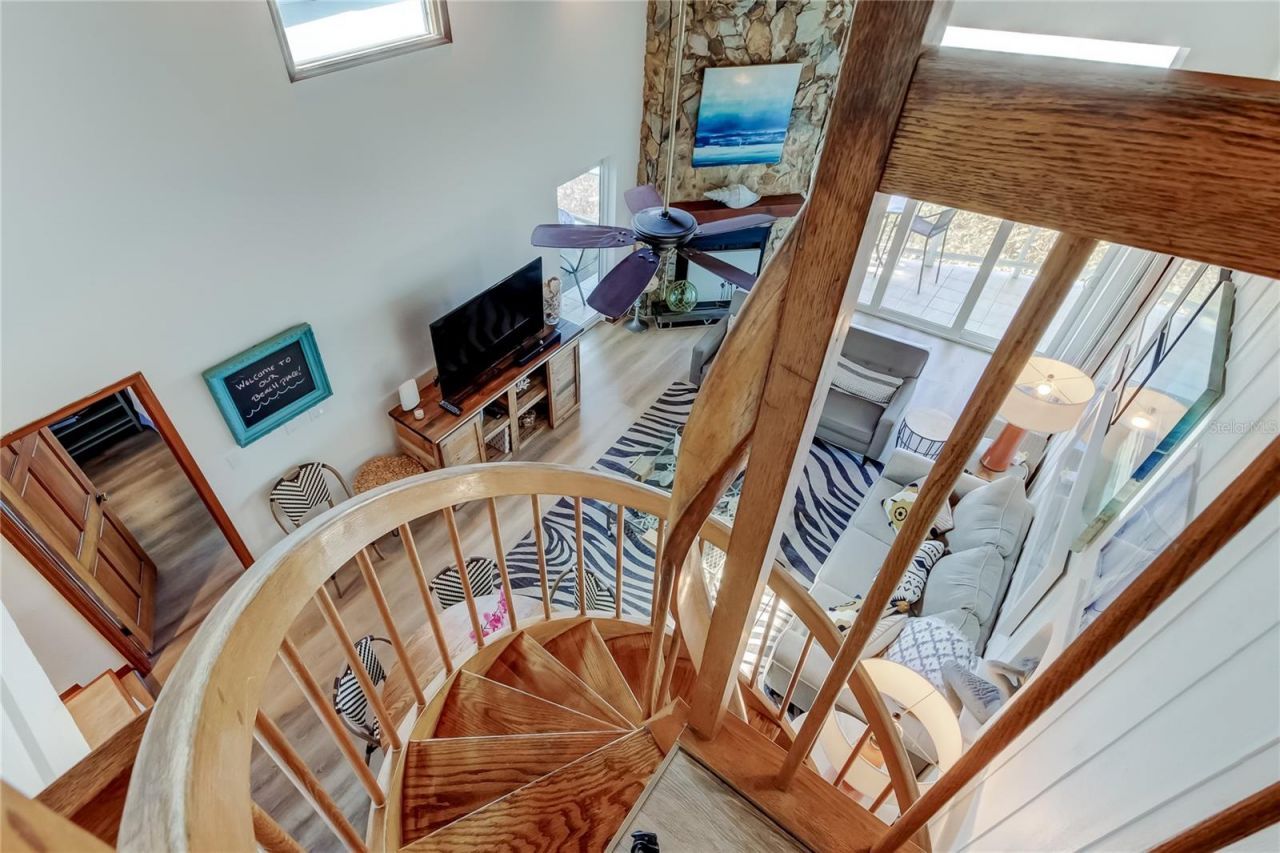 19530 Gulf Boulevard, Unit 4B, Indian Shores, FL 33785 Photo