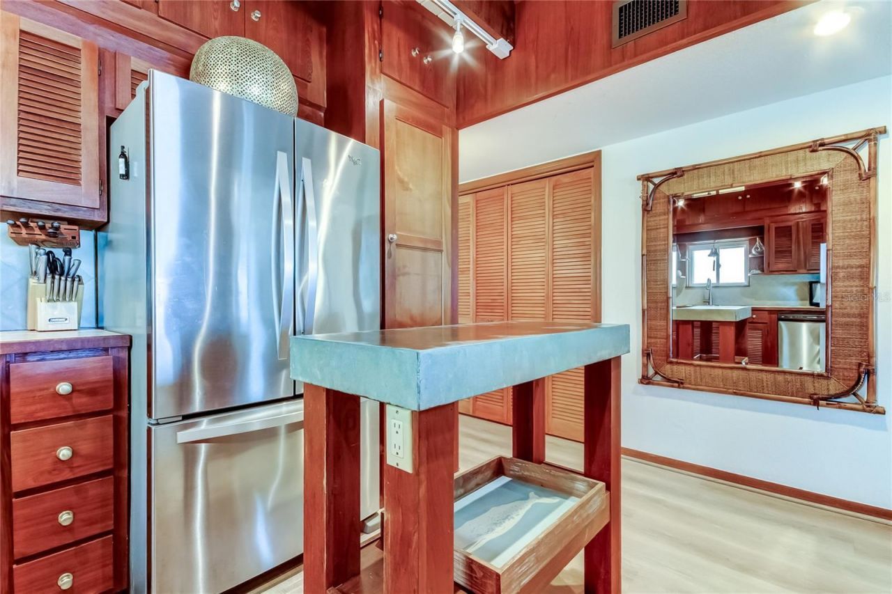 19530 Gulf Boulevard, Unit 4B, Indian Shores, FL 33785 Photo