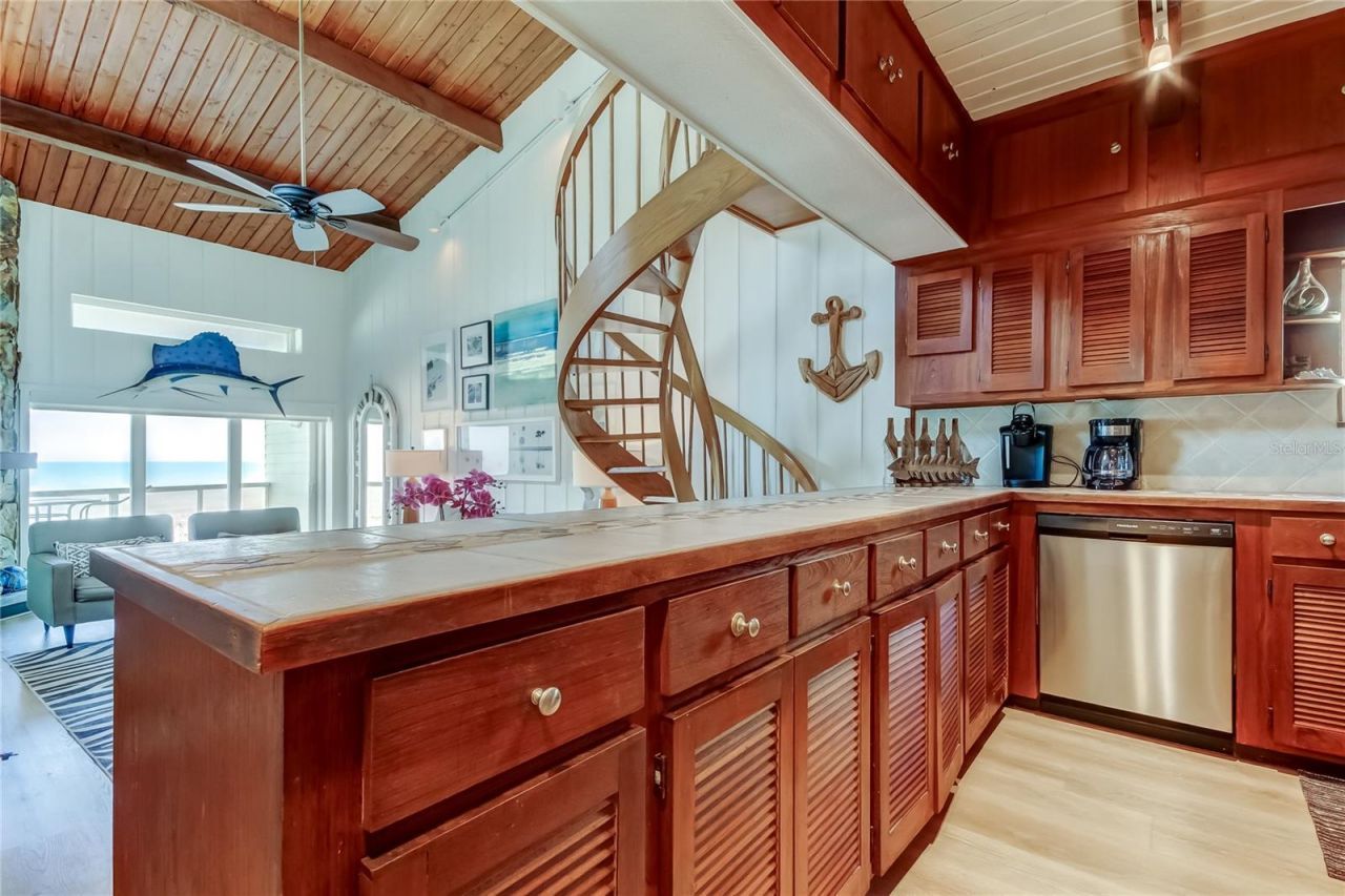 19530 Gulf Boulevard, Unit 4B, Indian Shores, FL 33785 Photo