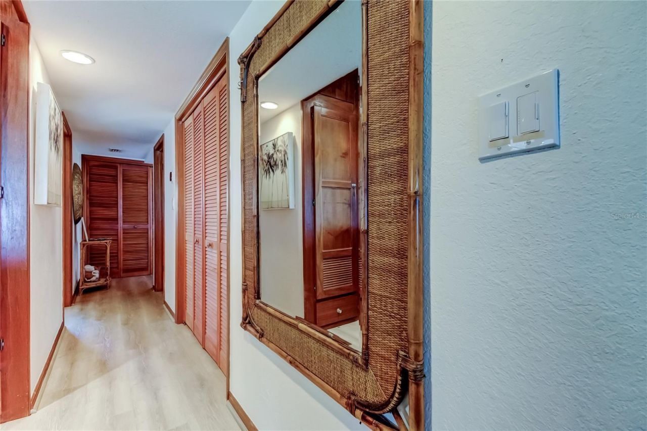 19530 Gulf Boulevard, Unit 4B, Indian Shores, FL 33785 Photo