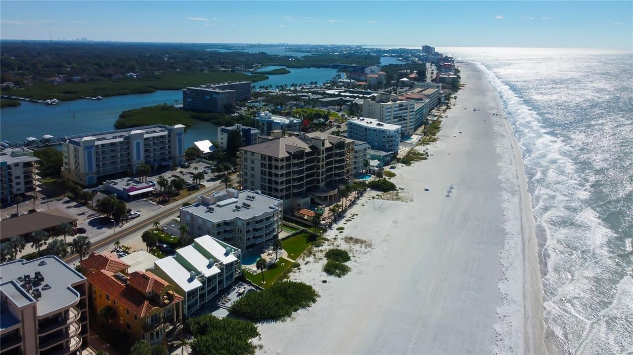 19530 Gulf Boulevard, Unit 4B, Indian Shores, FL 33785 Photo