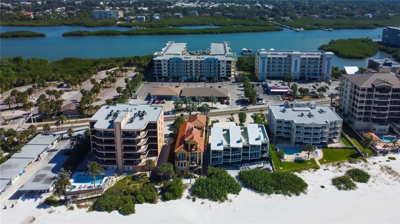 19530 Gulf Boulevard, Unit 4B, Indian Shores, FL 33785 Photo