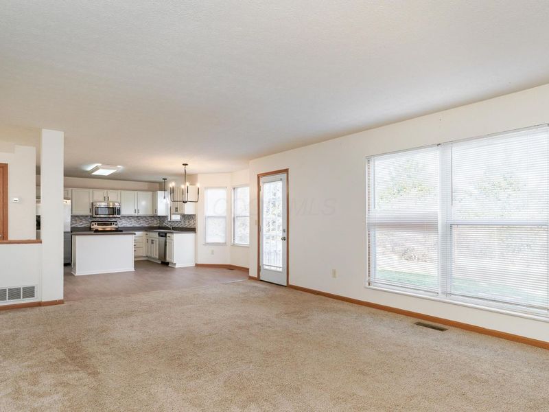 2378 Myrtle Valley Drive , Columbus, OH 43228 Photo 12