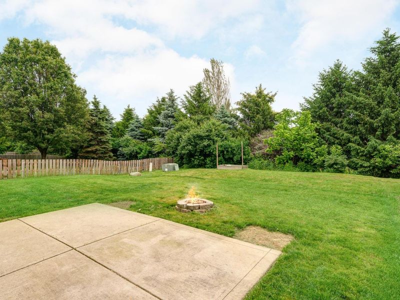 2378 Myrtle Valley Drive , Columbus, OH 43228 Photo 18